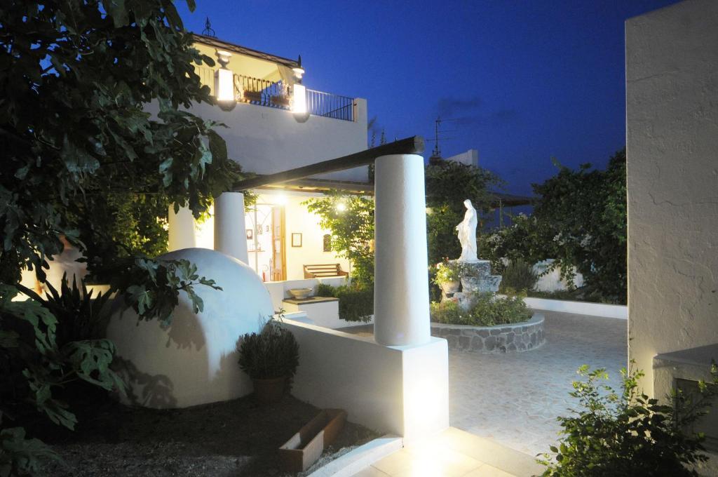 Hotel Villaggio Stromboli - Isola Di Stromboli Luaran gambar