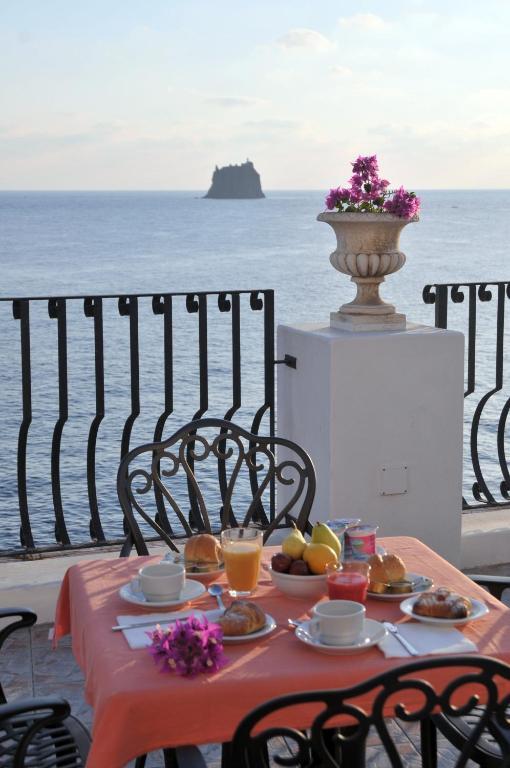 Hotel Villaggio Stromboli - Isola Di Stromboli Luaran gambar